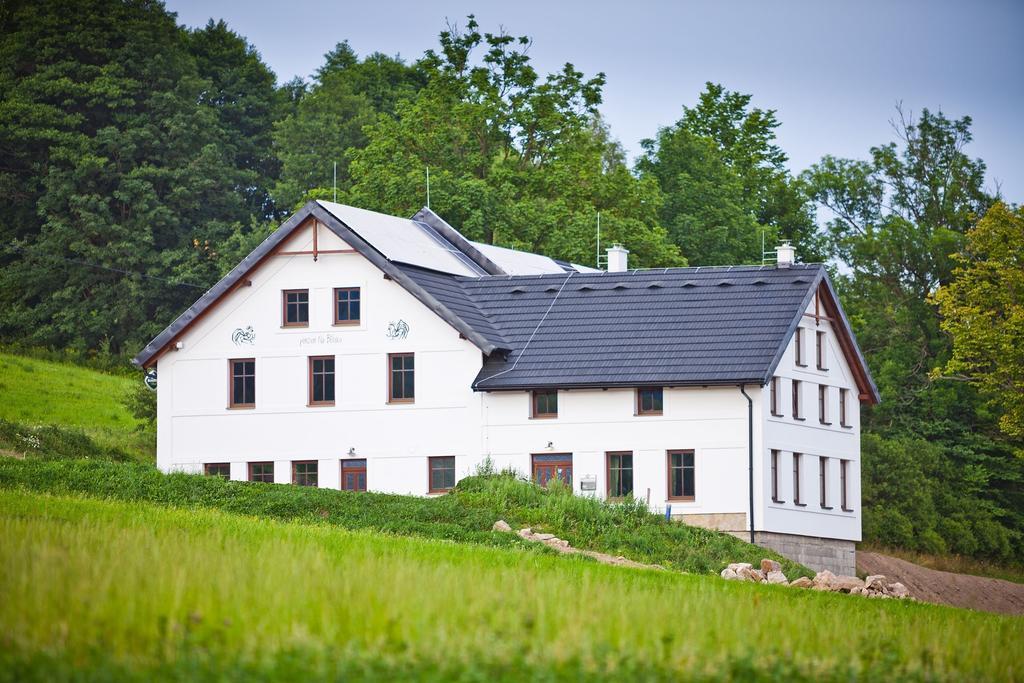 Penzion Na Belisku Březiny المظهر الخارجي الصورة